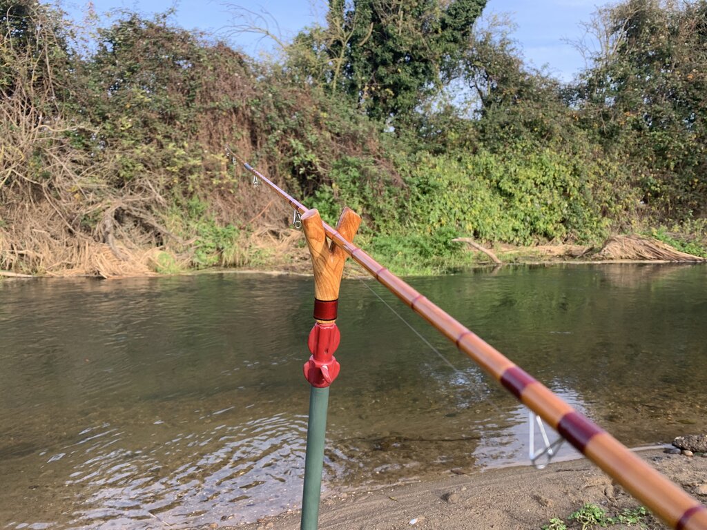 Lot 78 - A vintage Milward split cane fishing rod