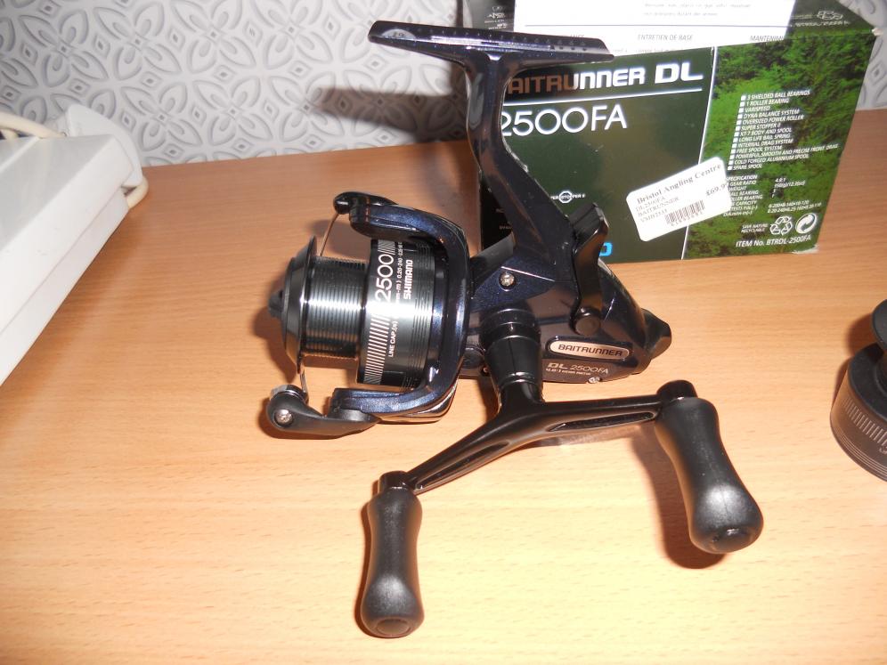 Shimano 2500 FA Baitrunner DL Spin Reel