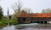 2560px-Eel_House,_Salisbury_water_meadows_-_geograph.org.uk_-_1816377.jpg