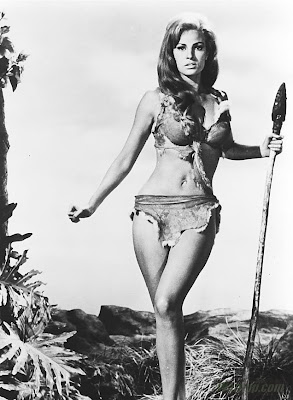 Raquel_Welch%2520(123)+FUR+BIKINI+H-G+SPEAR.jpg